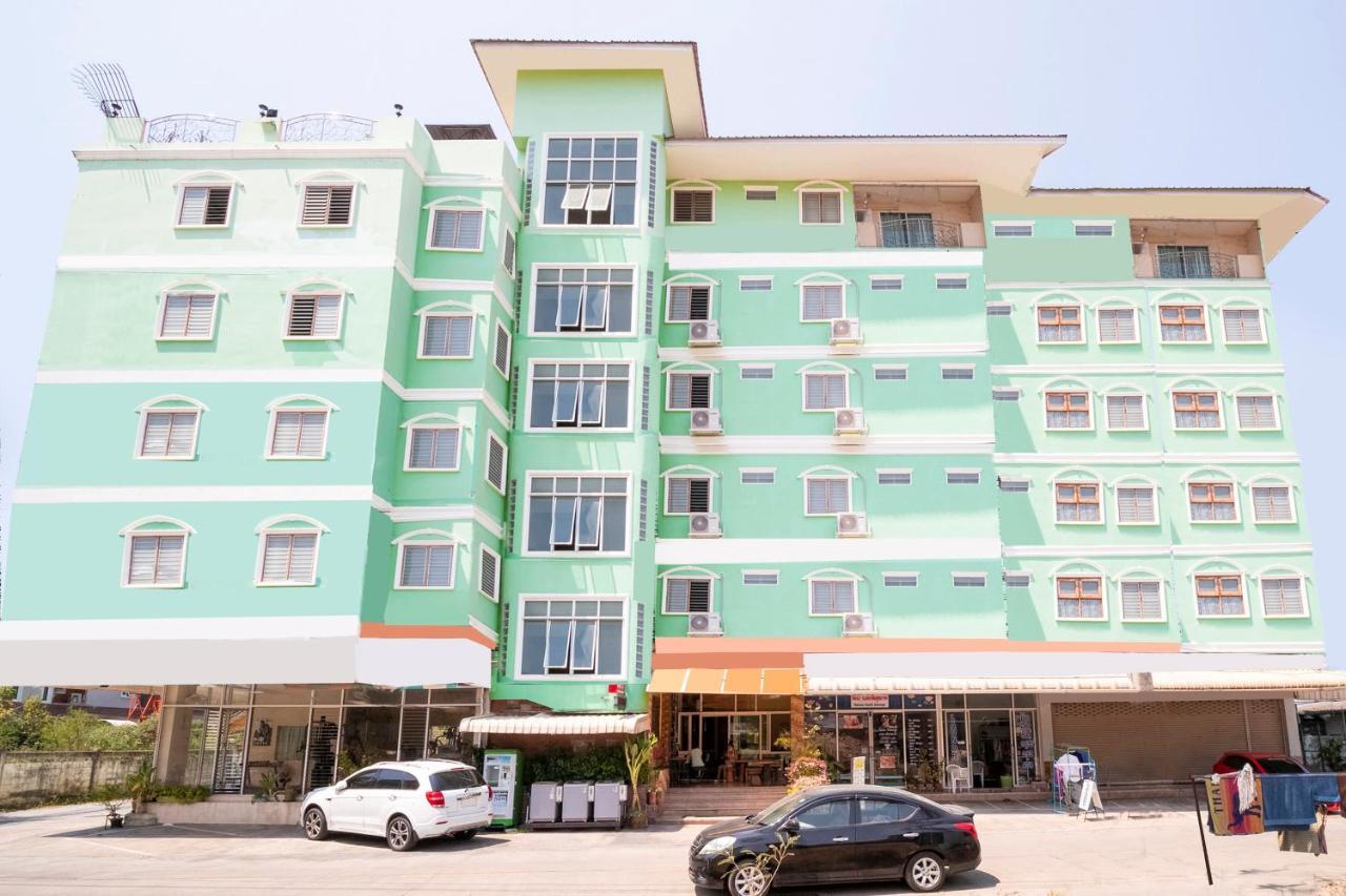 פאטאיה Oyo 663 Green Beach Room מראה חיצוני תמונה