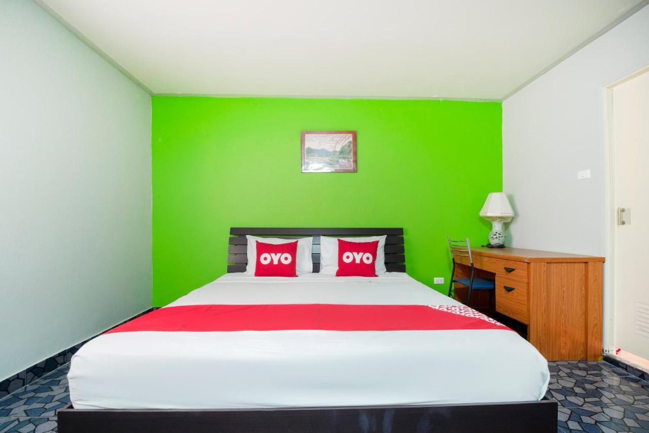 פאטאיה Oyo 663 Green Beach Room מראה חיצוני תמונה