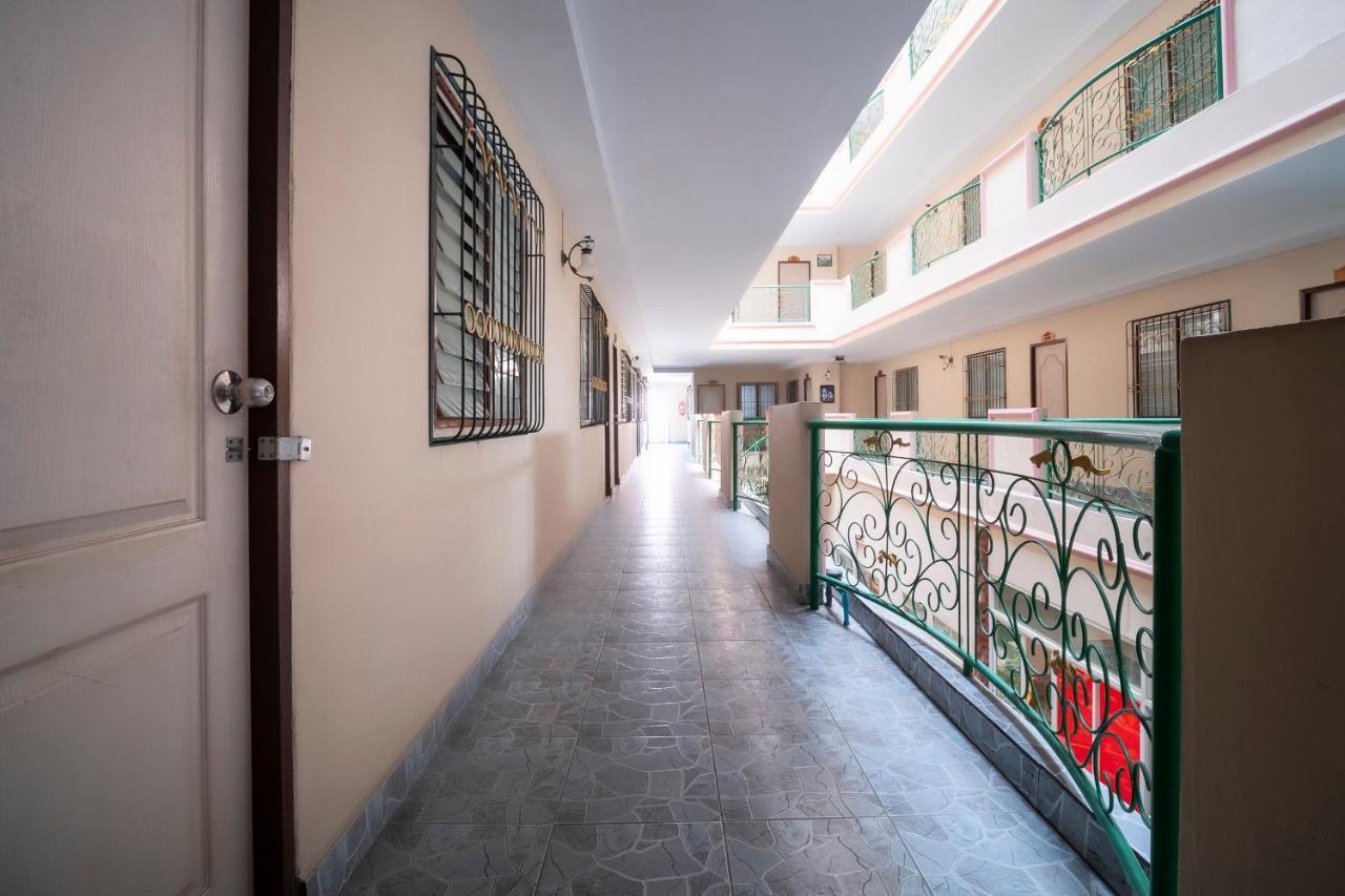 פאטאיה Oyo 663 Green Beach Room מראה חיצוני תמונה