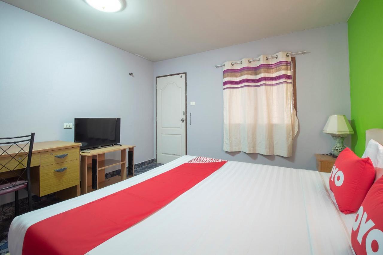 פאטאיה Oyo 663 Green Beach Room מראה חיצוני תמונה